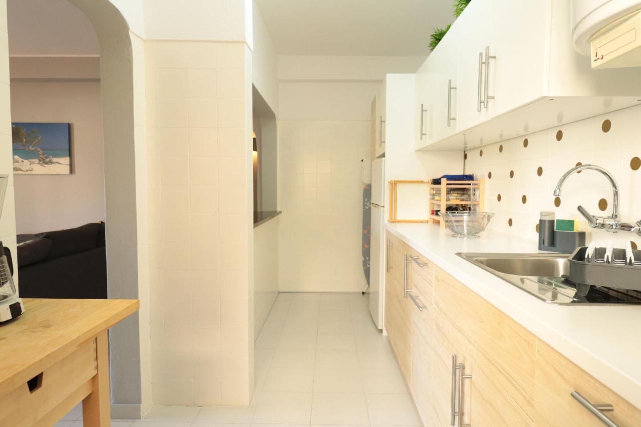 Lovelystay - Cozy 1Br Flat In Alvor With Ac And Balcony Exterior photo